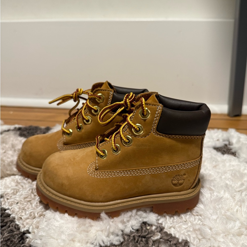 Wheat Timberland Kids  Boots Sz-8